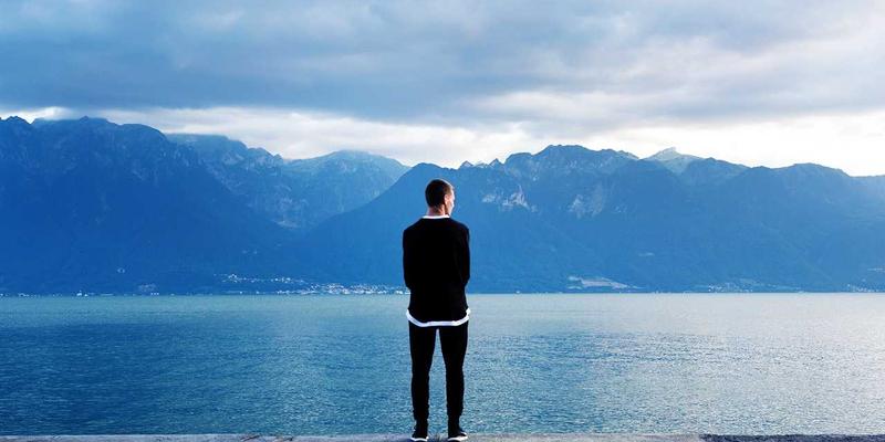 辽宁文化瑰宝：岫岩玉的历史脉络、工艺特色与当代产业振兴之路